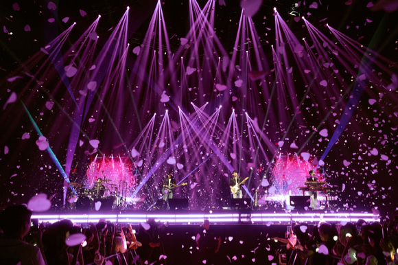 DAY6 데뷔 10주년 투어 일환 쿠알라룸푸르 단독 콘서트 현장 이미지 [사진=JYP엔터테인먼트]