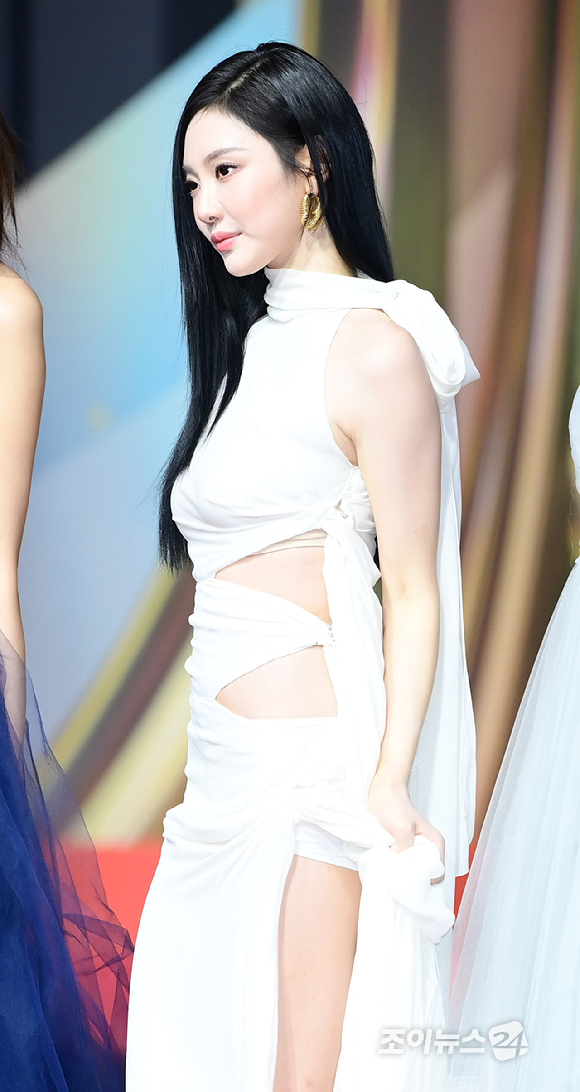 그룹 에스파(aespa) 닝닝이 25일 오후 인천광역시 중구 운서동 인스파이어 아레나에서 열린 '2025 SBS 가요대전' 레드카펫 행사에 참석하고 있다. [사진=정소희 기자]