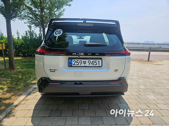 토요타 올 뉴 RAV4 PHEV 전면부 [사진=설재윤 기자]