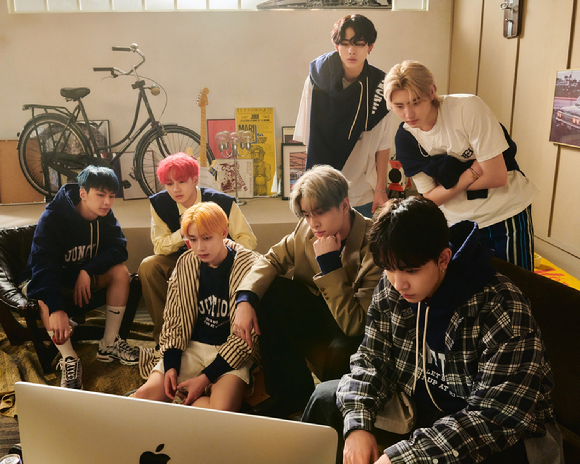 엔하이픈 단체 이미지 [사진=빌리프랩]