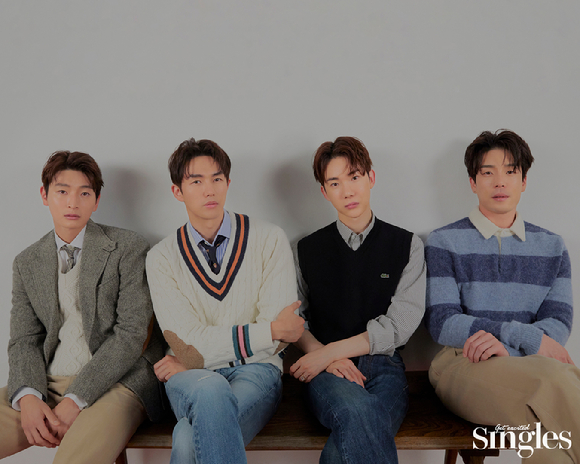 2am 단체 화보 [사진=싱글즈]