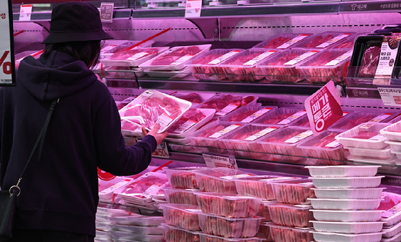 서울 시내의 한 마트에 수입산 소고기가 진열돼 있다. 2026.4.2 [사진=연합뉴스 ]