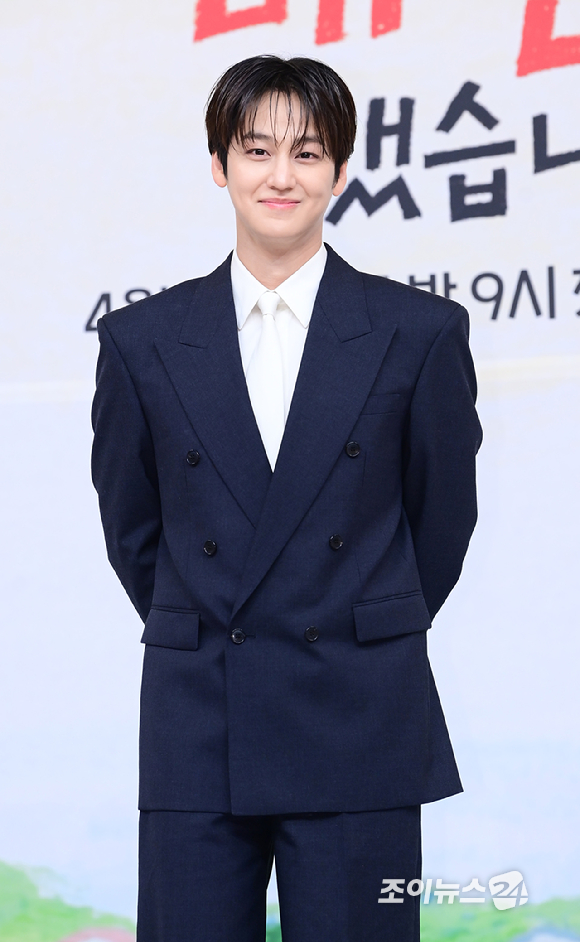 배우 김범이 15일 오후 서울 목동 SBS에서 열린 SBS 새 수목드라마 '오늘도 매진했습니다' 제작발표회에 참석하고 있다. [사진=정소희 기자]