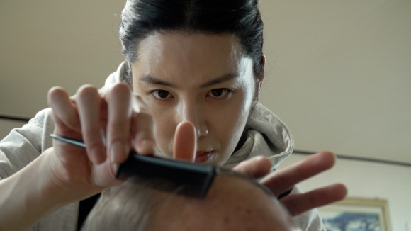 '6시 내고향' 노민우, '붕붕이미용실' 오픈⋯미용봉사·두피 마사지까지