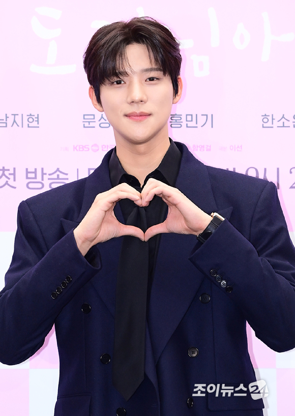 배우 문상민이 30일 오후 서울 마포구 스탠포드호텔에서 열린 KBS2 새 토일 미니시리즈 '은애하는 도적님아' 제작발표회에 참석하고 있다. [사진=정소희 기자]