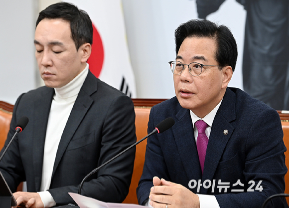 송언석 국민의힘 원내대표가 24일 서울 여의도 국회에서 열린 최고위원회의에서 발언하고 있다. [사진=곽영래 기자]