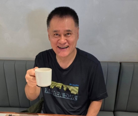 주식 시장에서 '고수'로 여겨지는 여경옥 셰프가 최든 단일종목 레버리지 상품에 투자했다고 손해를 보고 있다고 밝혔다. 사진은 여 셰프가 공개한 주식 투자 현황. [사진=여경옥 인스타그램]