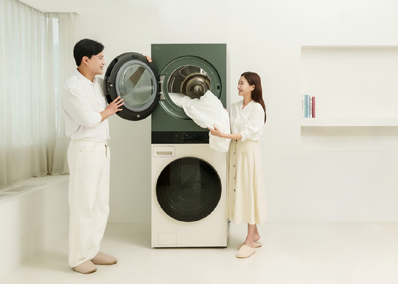 LG전자의 복합 세탁건조기 '트롬 워시타워'. [사진=LG전자]