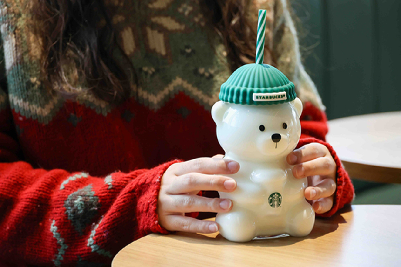 스타벅스 코리아 '베어리스타 콜드컵'을 국내에 재출시한다. [사진=스타벅스코리아]