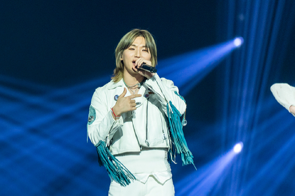 대성, '상남자의 여행법' 합류⋯"추성훈은 원시인·김종국은 호랑이"