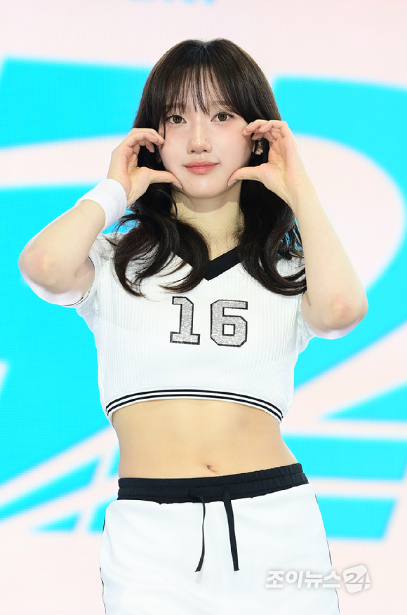 그룹 유스피어 소이가 4일 오후 서울 마포구 상암동 SBS프리즘타워에서 열린 유스피어(USPEER) 첫 번째 싱글 앨범 'SPEED ZONE' 발매 기념 쇼케이스에 참석하고 있다. [사진=정소희 기자]