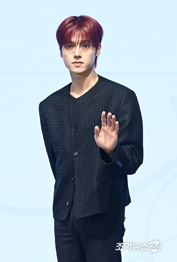 에이티즈 우영이 5일 오후 서울 여의도 페어몬트 엠버서더 서울에서 열린 미니 13집 '골든 아워 : 파트 4(GOLDEN HOUR : Part.4)' 발매 기념 기자간담회에서 포즈를 취하고 있다. [사진=곽영래 기자]