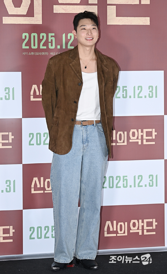배우 정진운이 8일 서울 용산구 CGV 용산아이파크몰에서 열린 영화 '신의 악단' 제작보고회에서 포즈를 취하고 있다. [사진=곽영래 기자]