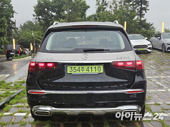 마이바흐 GLS 600 4MATIC 마누팍투어 후면. [사진=홍성효 기자]