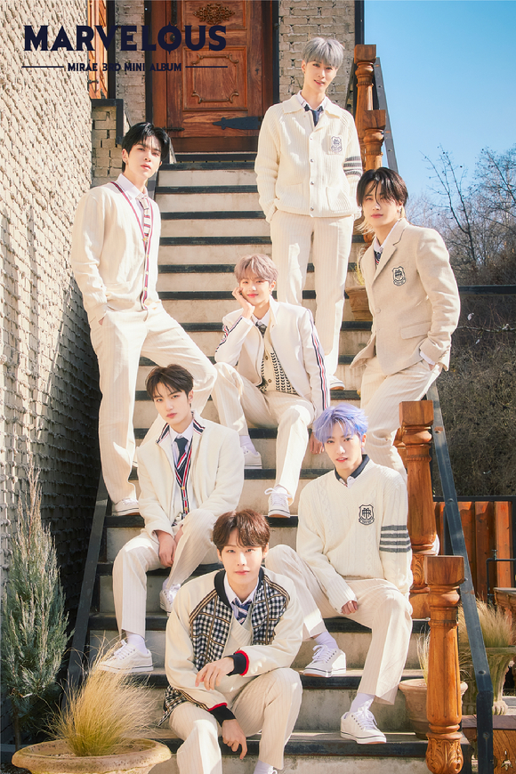 미래소년 단체 콘셉트 포토 [사진=DSP미디어]