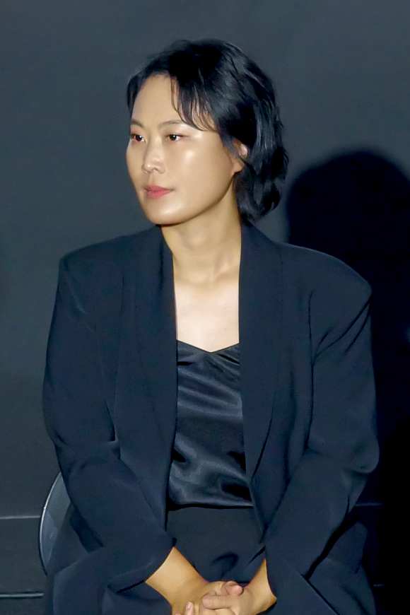 배우 김재화가 '그녀에게' GV를 진행했다. [사진= 블레이드엔터테인먼트]