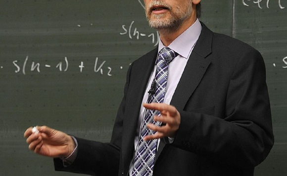 전 연인을 성폭행하고 스토킹한 혐의를 받는 현직 대학교수가 결국 구속 상태로 재판에 넘겨졌다. 본 기사와 무관한 이미지. [사진=픽사베이@WikimediaImages]