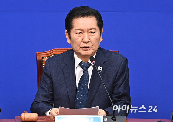 정청래 더불어민주당 대표가 2일 서울 여의도 국회에서 열린 최고위원회의에서 발언하고 있다. [사진=곽영래 기자]