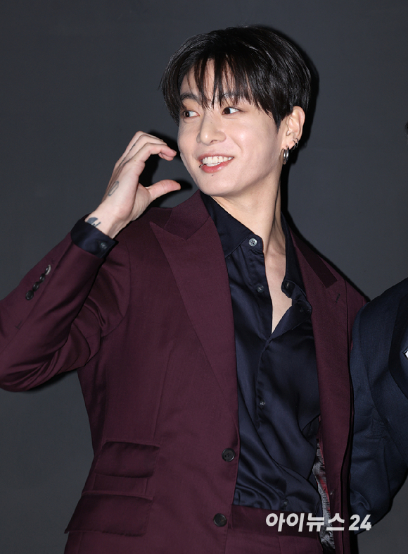 그룹 방탄소년단(BTS) 정국이 2월 12일 오후 서울 강남구 논현동 STRX하우스에서 열린 위블로 글로벌 앰버서더 어나운스먼트 이벤트 포토월 행사에 참석하고 있다. [사진=정소희 기자]