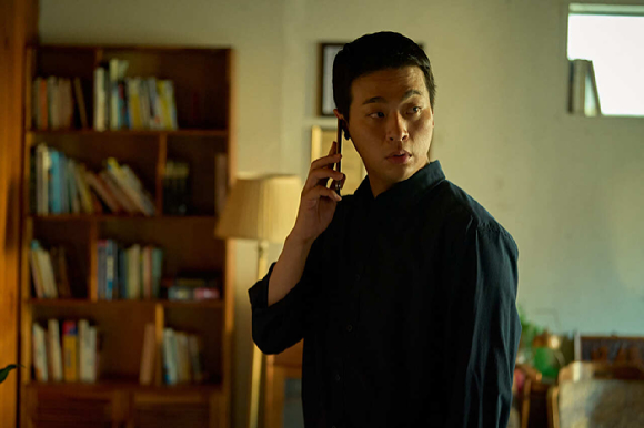 배우 박정민이 영화 '얼굴'에서 열연하고 있다. [사진=플러스엠엔터테인먼트]