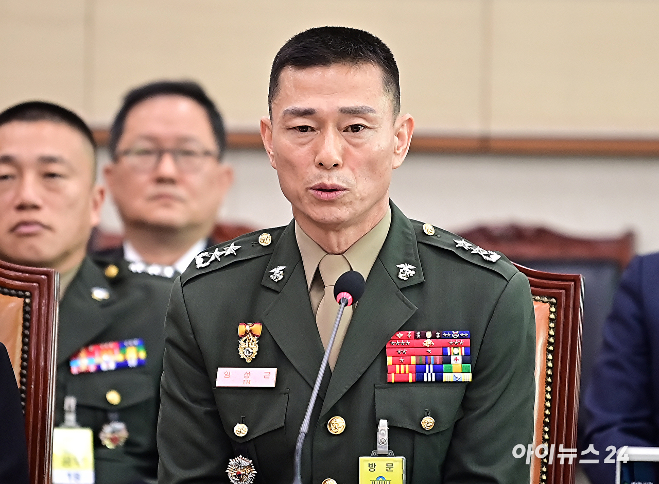 임성근 전 해병대 1사단장이 21일 오전 서울 여의도 국회에서 열린 법제사법위원회 전체회의 순직 해병 수사 방해 및 사건 은폐 등의 진상규명을 위한 특별검사의 임명 등에 관한 법률안 관련 입법청문회에서 질의에 답변하고 있다. [사진=곽영래 기자]