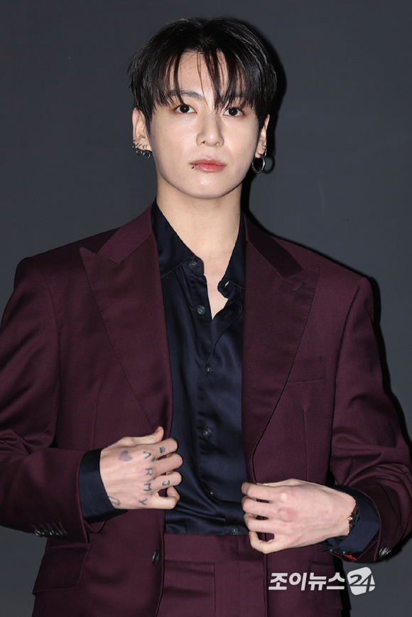 그룹 방탄소년단(BTS) 정국이 12일 오후 서울 강남구 논현동 STRX하우스에서 열린 위블로 글로벌 앰버서더 어나운스먼트 이벤트 포토월 행사에 참석하고 있다. [사진=정소희 기자]