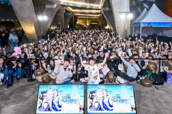 '붕괴: 스타레일', 3주년 '환락! 패션 퍼레이드' 성황리 개최