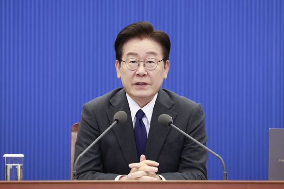 이재명 대통령이 30일 청와대에서 열린 수석보좌관회의에서 발언하고 있다. 2026.4.30 [사진=연합뉴스]