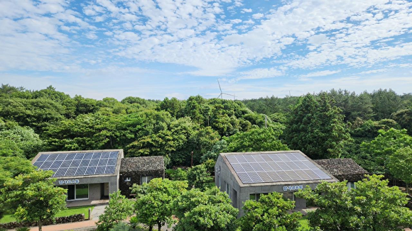 제주 선흘 동백동산 에코촌 유스호스텔 [사진=제주시]