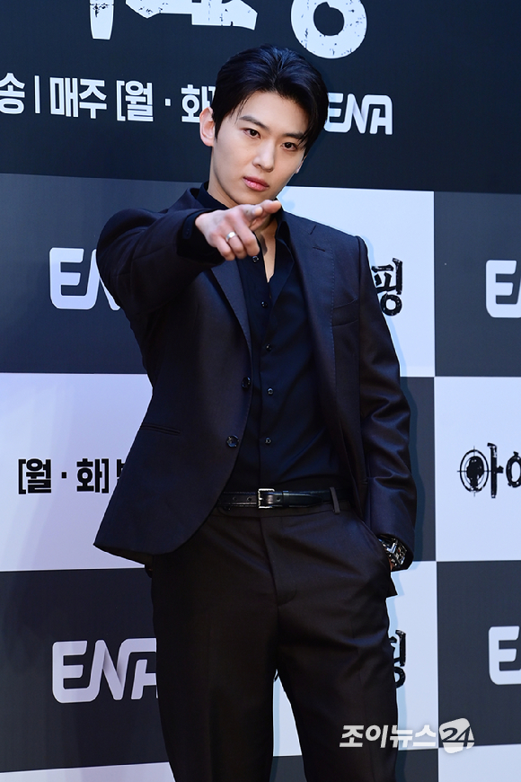 배우 김진영이 21일 오후 서울 마포구 상암동 스탠포드호텔에서 열린 ENA 새 월화드라마 '아이쇼핑' 제작발표회에 참석해 포즈를 취하고 있다. [사진=문수지 기자]