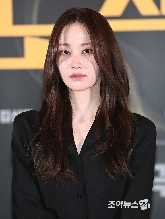 배우 전종서가 8일 오후 서울 송파구 신천동&nbsp;롯데시네마 월드타워점에서 열린 영화 '프로젝트 Y' 언론시사회에 참석하고 있다. [사진=곽영래 기자]