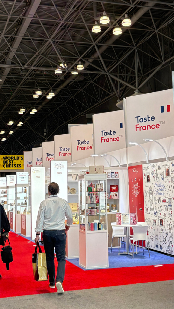 일미푸드가 미국 뉴욕에서 열린 세계 최대 프리미엄 식품 박람회 '2026 Summer Fancy Food Show'에서 컵피클과 프리미엄 피클 제품을 선보였다. 사진은 '2026 Summer Fancy Food Show' 박람회 현장. [사진=일미푸드]