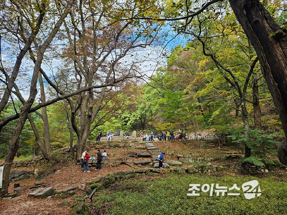 19일 서울 종로구 부암동 백사실 계곡에서 '스타 고우리와 함께 하는 제10회 희망찾기 등산·트레킹 교실'이 열렸다. [사진=조이뉴스24 포토DB]