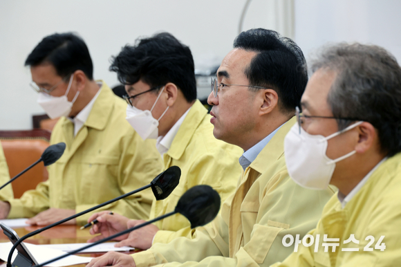 더불어민주당 박홍근 원내대표가 11일 국회에서 열린 정책조정회의에서 모두발언을 하고 있다. [사진=김성진 기자]