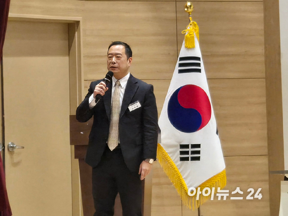김태유 서울대 명예교수가 28일 국회 의원회관에서 열린 '해군창설 80주년, 강한해군·해양강국: 제9회 안보세미나'에서 발언하고 있다. [사진=최란 기자]