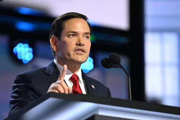 미국 트럼프 행정부가 우파 청년 활동가 찰리 커크의 죽음을 두고 기뻐하는 외국인들에 대해 추방 절차에 착수했다고 알렸다. 사진은 마코 루비오 미 국무부 장관. [사진=AFP/연합뉴스]