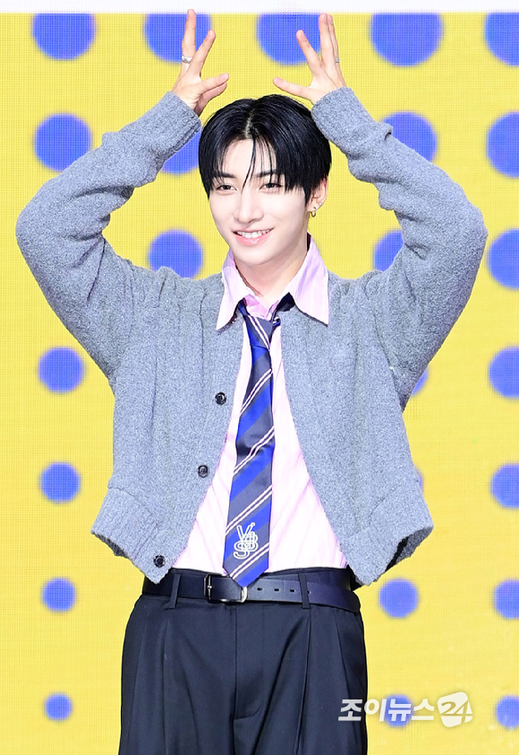 그룹 넥스지 유우가 27일 오후 서울 용산구 한남동 블루스퀘어에서 열린 넥스지(NEXZ) 두 번째 싱글 앨범 'Mmchk(음츠크)' 발매 기념 쇼케이스에 참석하고 있다. [사진=정소희 기자]