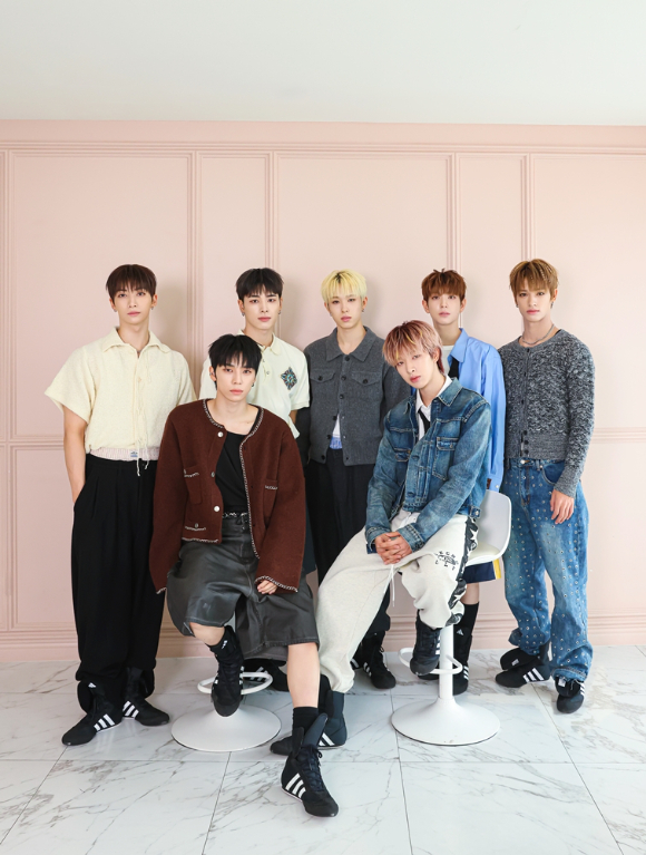 [조이人]② &apos;韓1 日6&apos; 넥스지, JYP 러브콜 선택·거절한 이유는?