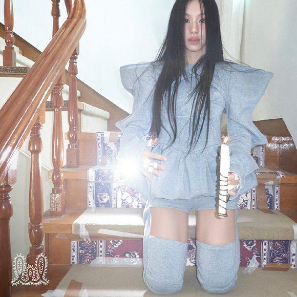 트와이스 채영 온라인 커버 [사진=JYP엔터테인먼트]