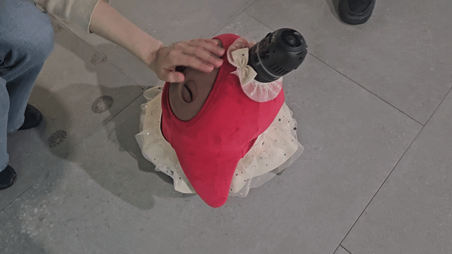 6일 오후 서울 노원구 인공지능과학관. 로봇 '아메카'가 미간을 찡그리다 윙크하는 표정을 짓고 있다. [사진=설재윤 기자]