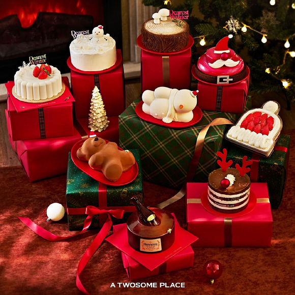 투썸플레이스 홀리데이 시즌 케이크. [사진=투썸플레이스]