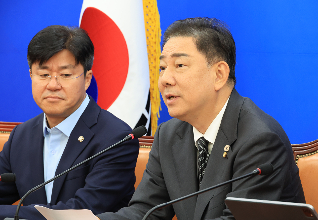 더불어민주당 김병기 원내대표가 2일 서울 여의도 국회 원내대표실에서 열린 2025 정기국회 기자간담회에서 발언하고 있다. 2025.9.2 [사진=연합뉴스]