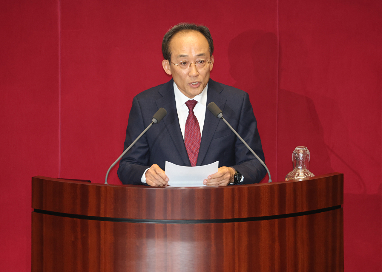 계엄 해제 의결을 방해한 혐의(내란 중요임무 종사)로 구속영장이 청구된 국민의힘 추경호 의원이 27일 국회 본회의장에서 자신의 체포동의안 표결을 앞두고 신상발언을 하고 있다. 2025.11.27 [사진=연합뉴스]