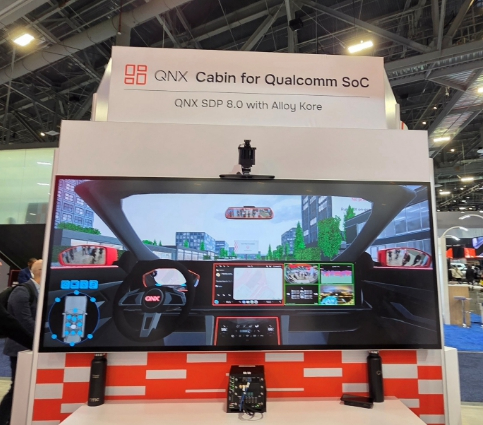 얼로이 코어 기반 QNX 플랫폼 시연 [사진=정구민 국민대 교수]