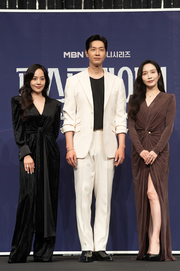 &apos;퍼스트레이디&apos; PD &quot;정치색 없지만, 현 상황 떠오르는 지점 있을것&quot;