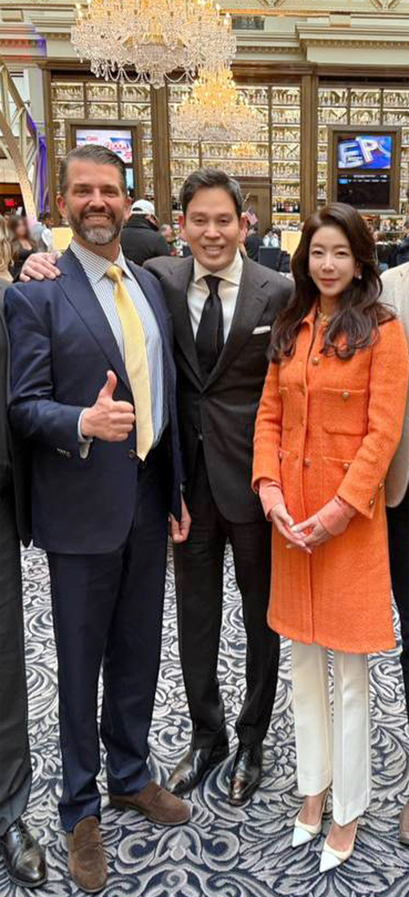 정용진 회장(왼쪽)과 트럼프 주니어. [사진=정용진 인스타그램 갈무리]