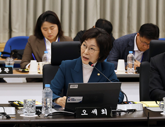더불어민주당 오세희 의원이 13일 정부대전청사 지식재산처에서 열린 산업통상자원중소벤처기업위원회 국정감사에서 질의하고 있다. 2026.10.13 [사진=연합뉴스]