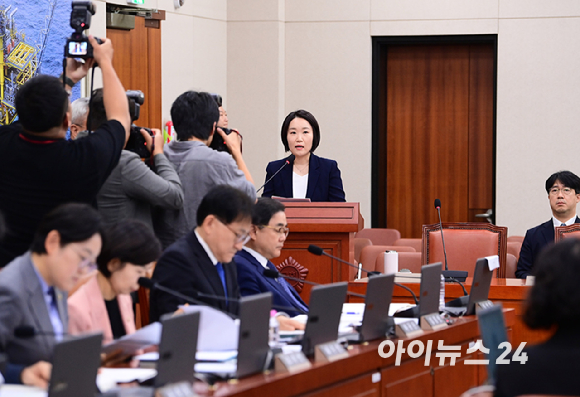 이소영 중소벤처기업부 장관 후보자가 15일 서울 여의도 국회에서 열린 인사청문회에 참석하고 있다. [사진=정소희 기자]