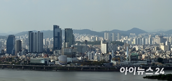 서울 도심 아파트 단지 전경. [사진=김성진 기자]