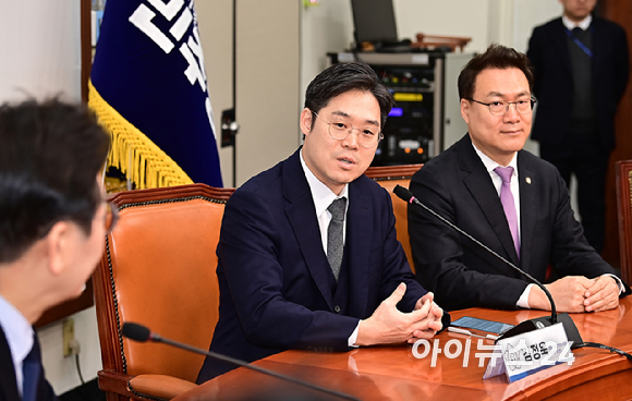 김정욱 신임 대한변호사협회장 당선인이 10일 오후 서울 여의도 국회에서 이재명 더불어민주당 대표를 예방, 발언을 하고 있다. [사진=곽영래 기자]
